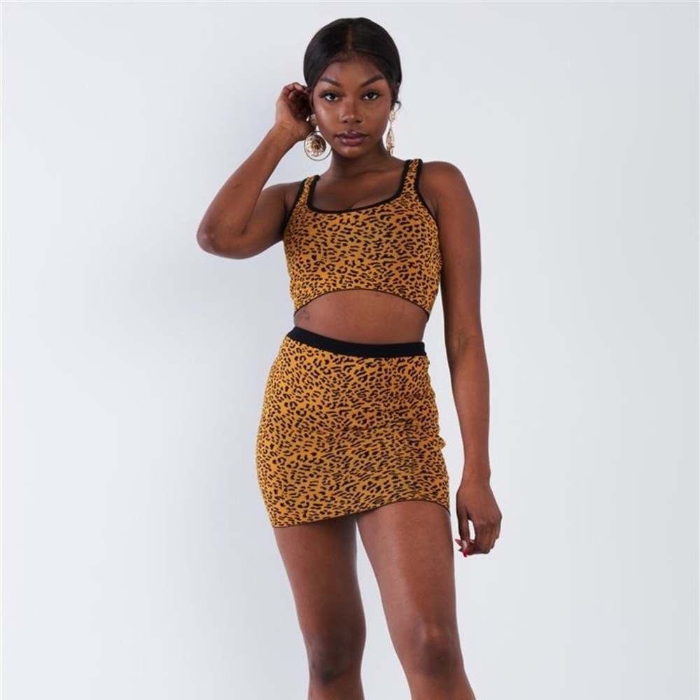Leopard is Neutral 2 Piece Set